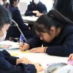 山梨英和高等学校1年生が本学に来校しました